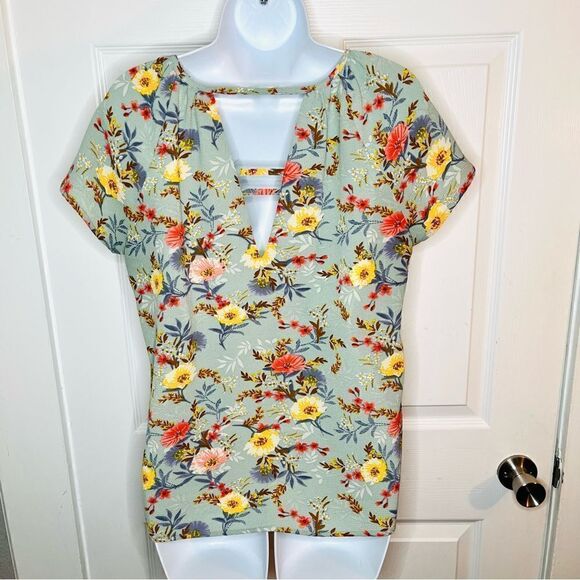 Fun2Fun Floral Flutter Sleeve Cutout Back Blouse Muted Green Multicolor M - Picture 7 of 11